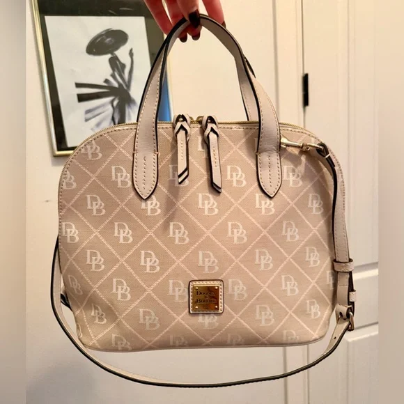 DOONEY & BOURKE SIGNATURE ZIP SATCHEL/ CROSSBODY WITH COA- NWOT - Picture 1 of 15